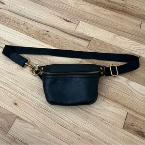 Universal Thread Black Faux Leather Crossbody/Belt Bag